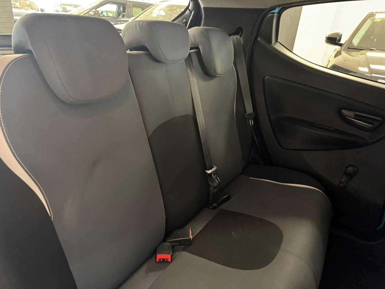 Lancia Ypsilon 1.2 69 CV 5 porte GPL Ecochic Gold -neopatentati