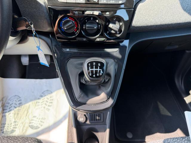 LANCIA Ypsilon 1.0 HYBRID SILVER MANUALE OK NEOPATENTATO