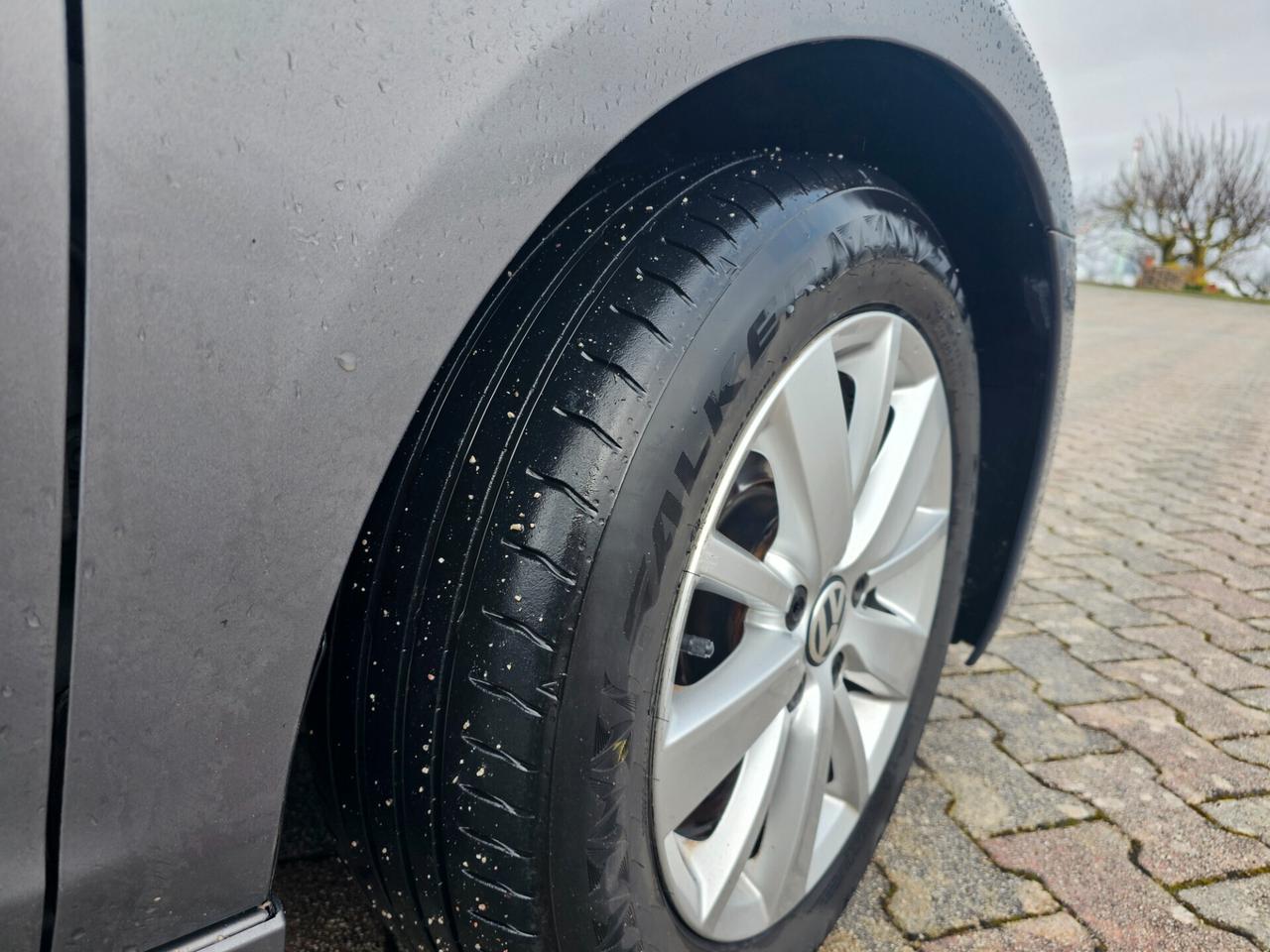 Volkswagen Golf Sportline 1.6 TDI 105cv