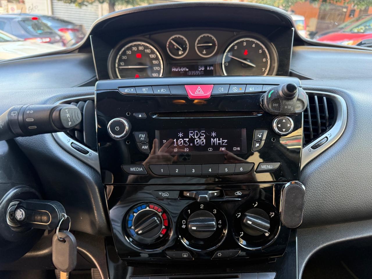 Lancia Ypsilon 1.2 69 CV 5 porte GPL Ecochic Gold