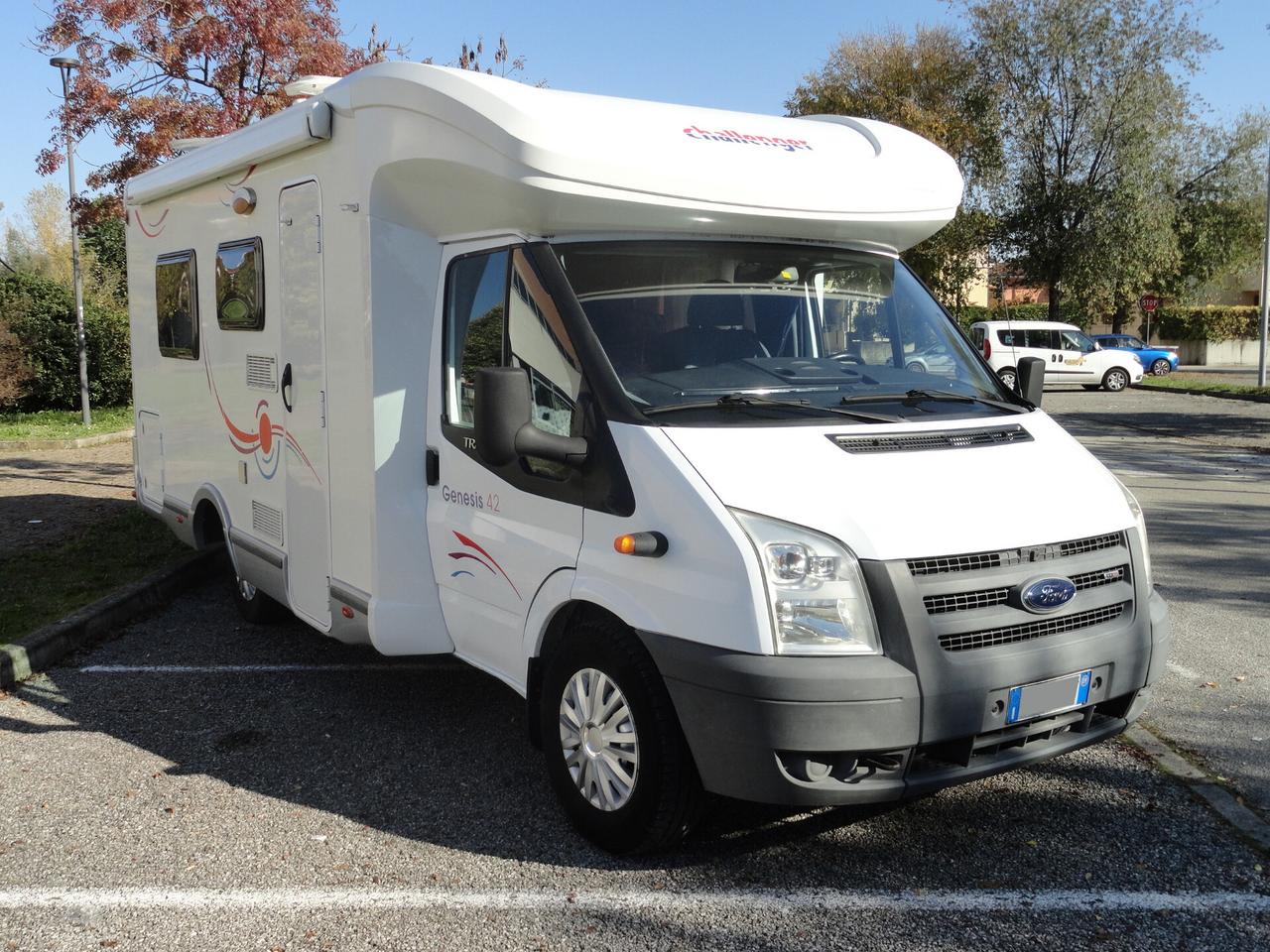 Challenger Genesis 42 Con letto nautico