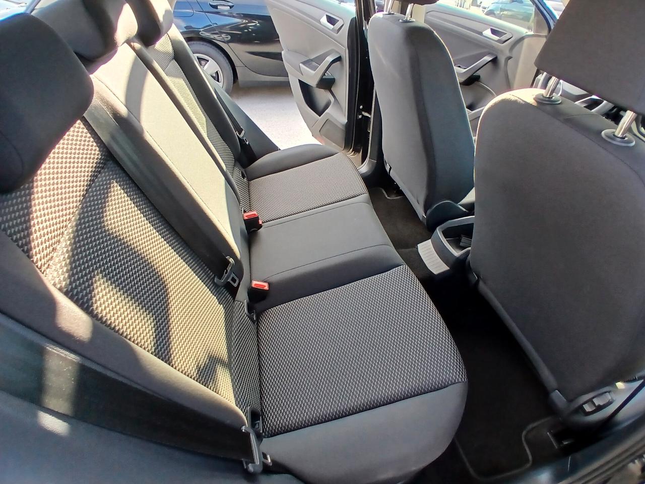 VOLKSWAGEN T-ROC 1.0 TSI 110CV LIFE 2022 BENZINA