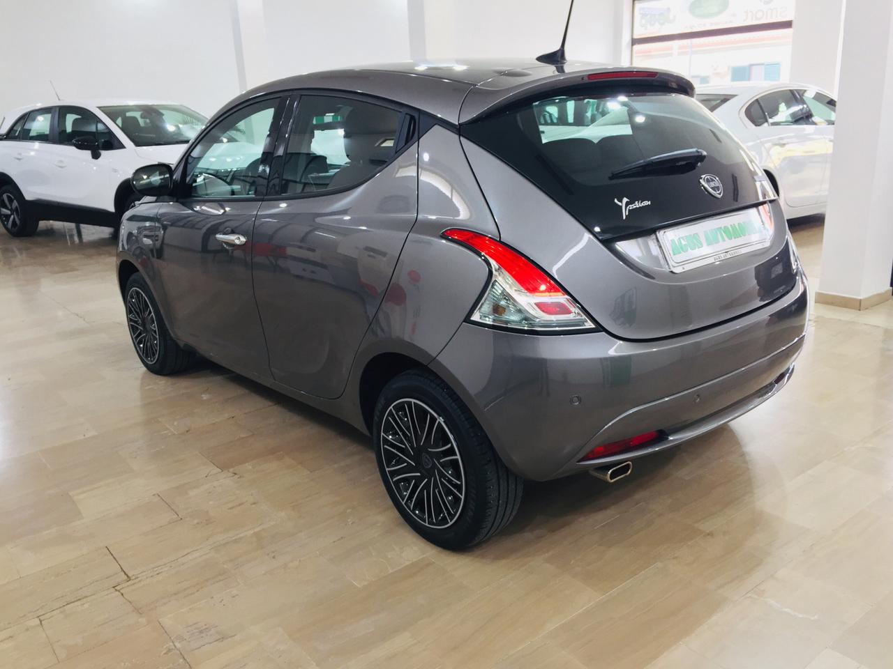 LANCIA Ypsilon 1.0 5p. Hybrid Gold