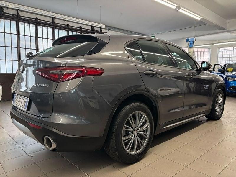 Alfa Romeo Stelvio 2.2 Turbodiesel 160 CV AT8 RWD Super AUTOCARRO