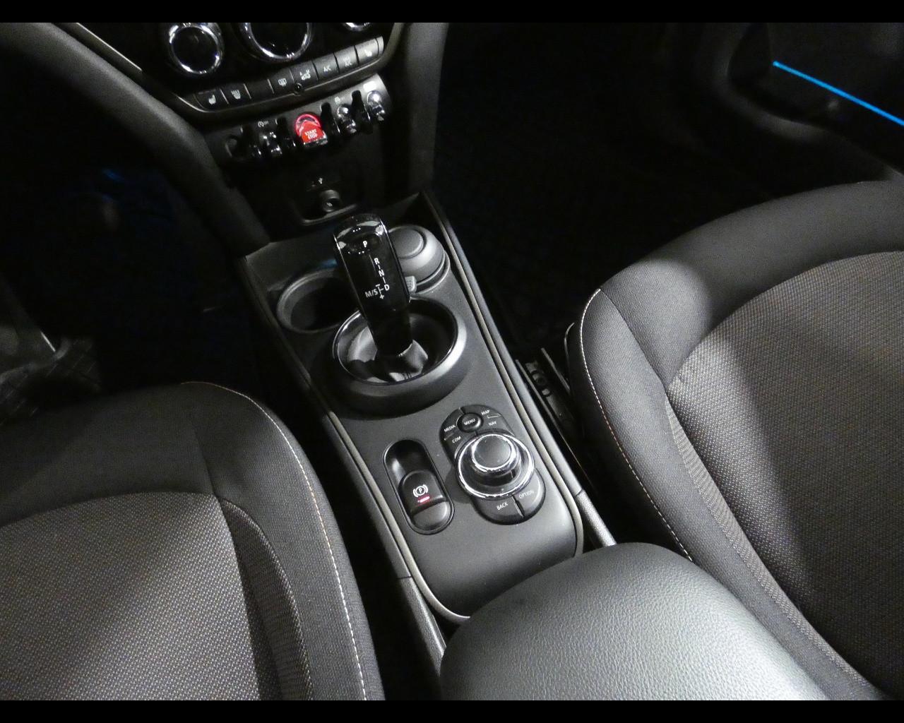 MINI Mini Countrym.(F60) - Mini 1.5 Cooper Business Countryman