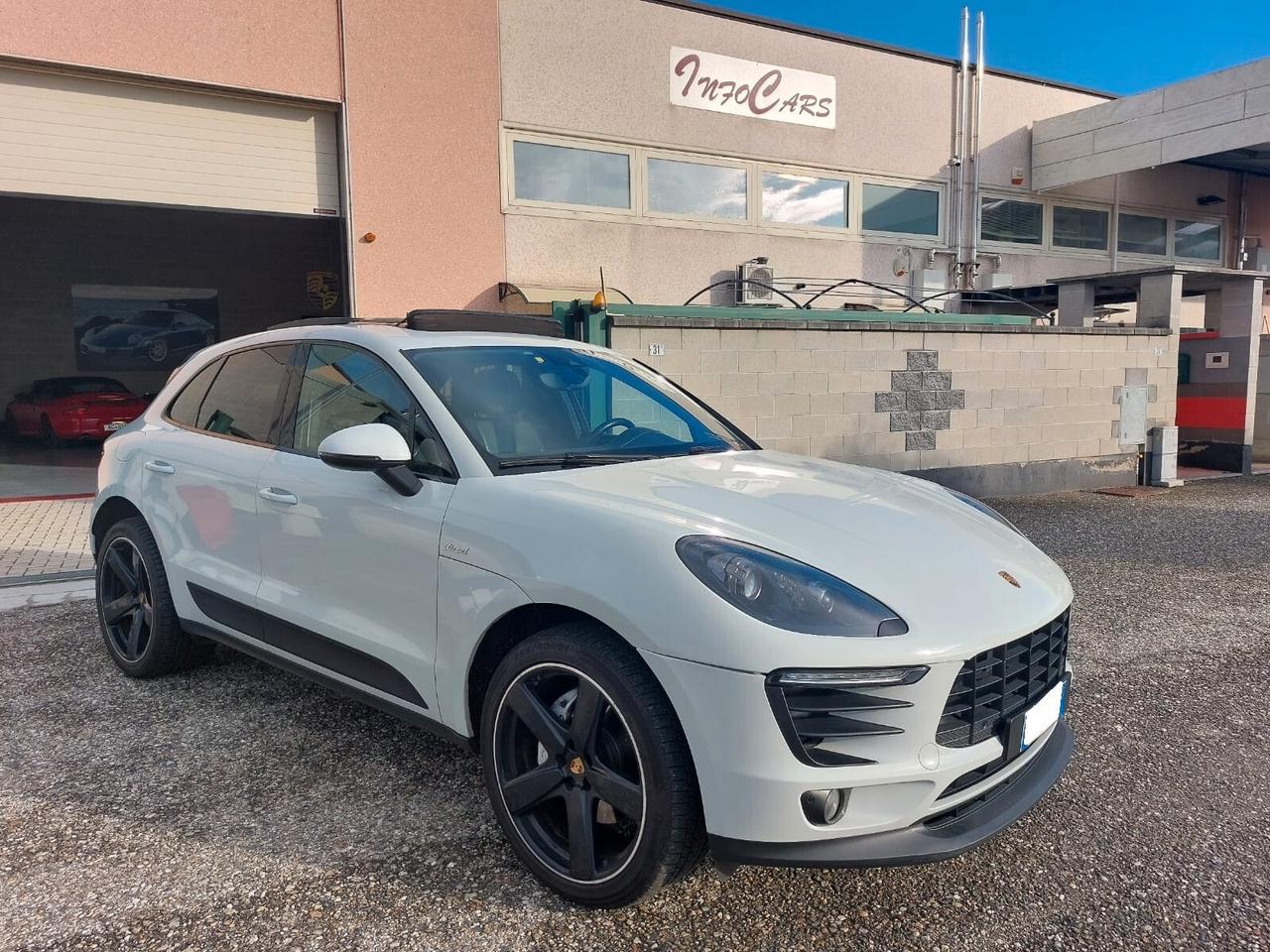Porsche Macan 3.0d S 250cv PDK F1 SPORT NAVY TETTO P. C.21'