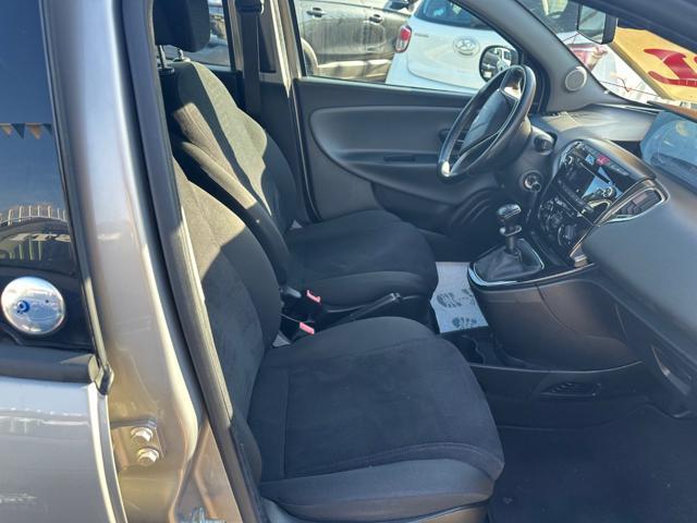 LANCIA Ypsilon 1.2 69 CV 5P GPL Ecochic Gold