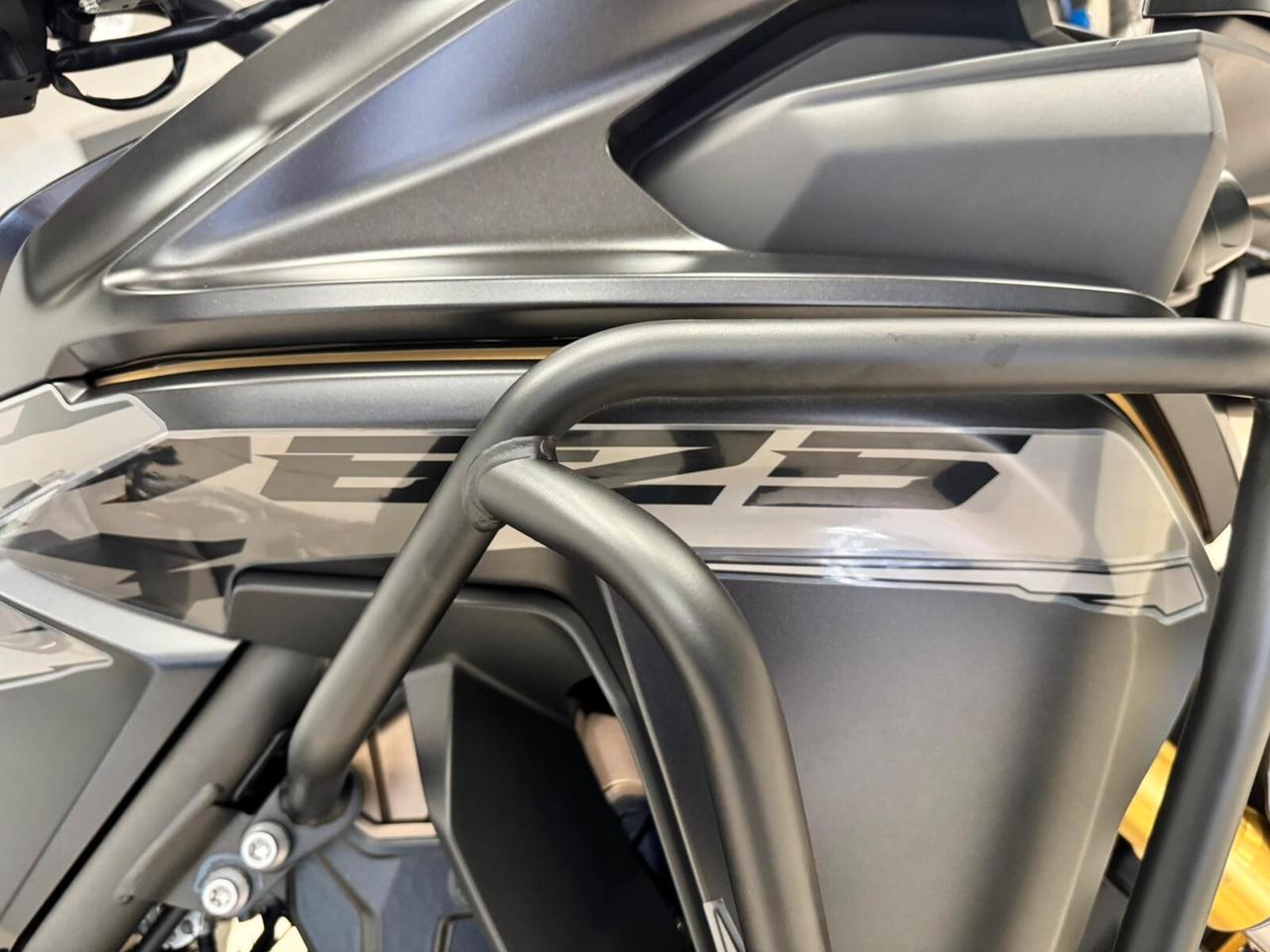 Voge Valico 625 TOTAL BLACK