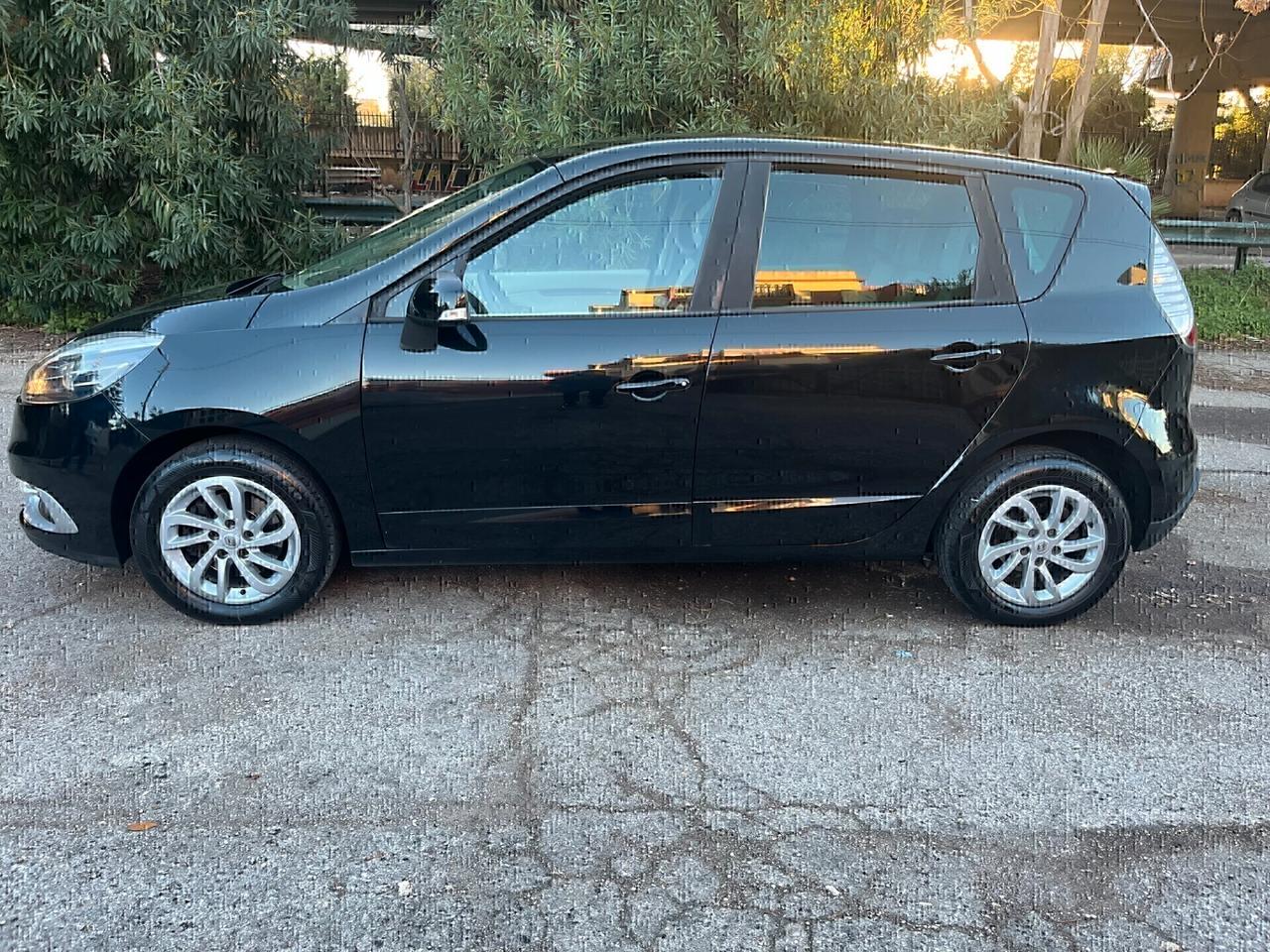 Renault Scenic 1.5dCI Bassi Consumi