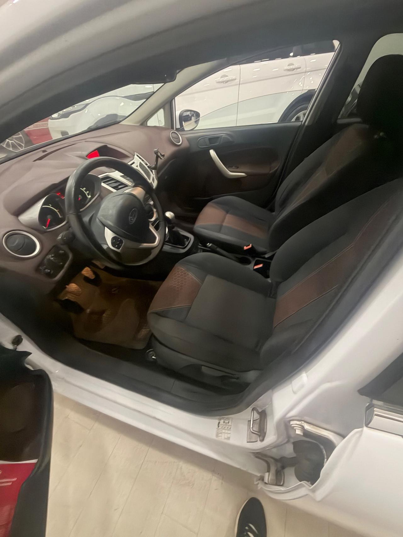Ford Fiesta Fiesta+ 1.4 5 porte Bz.- GPL