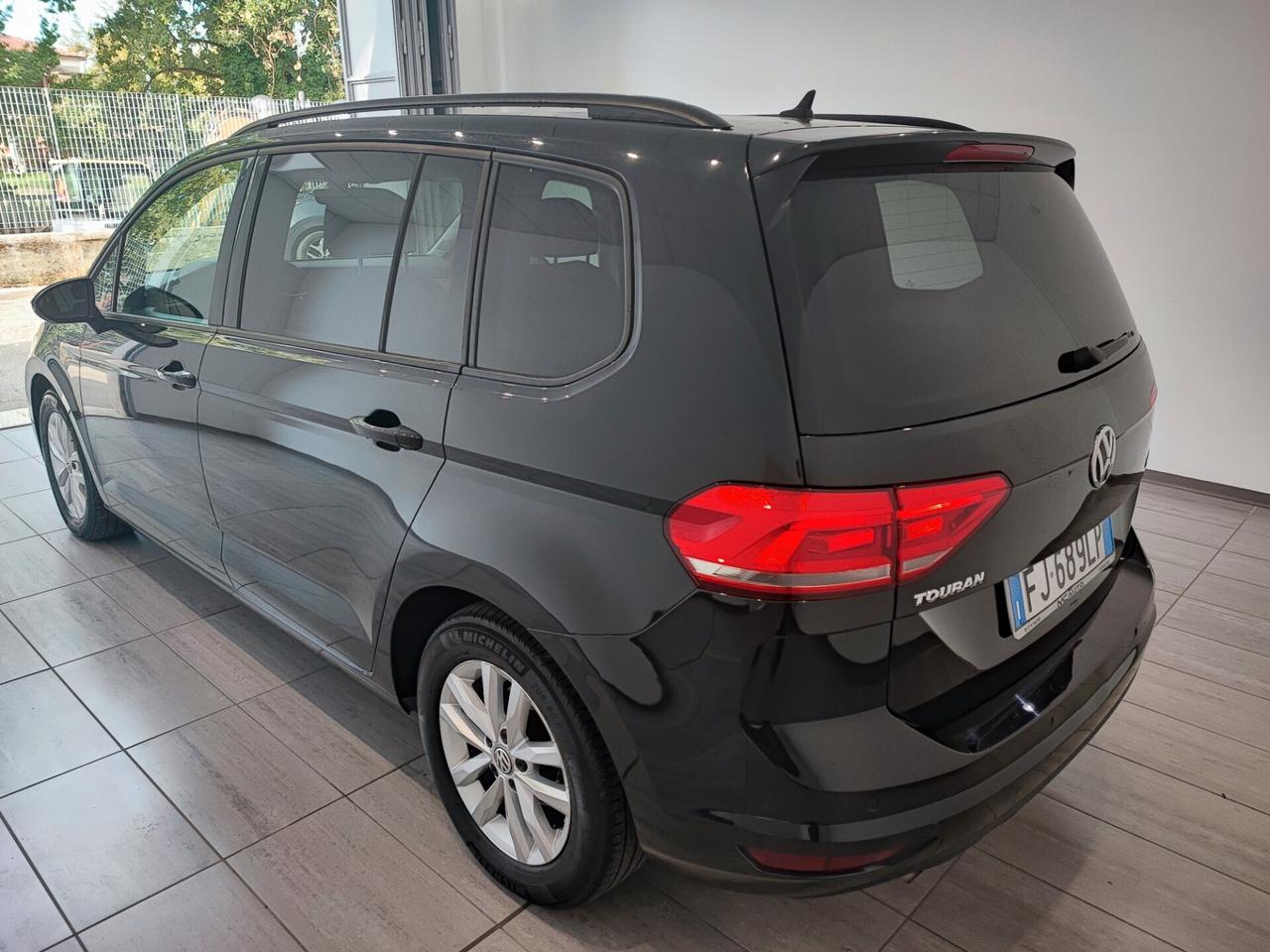 Volkswagen Touran 2.0 TDI SCR DSG 7 POSTI