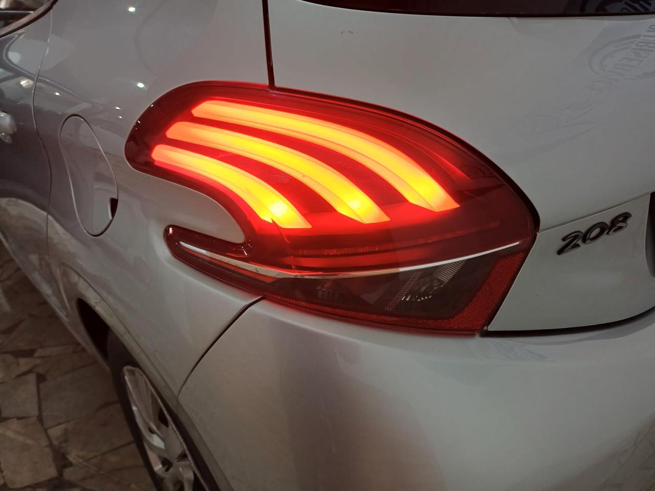 Peugeot 208 1.0 5 porte Active - 2018