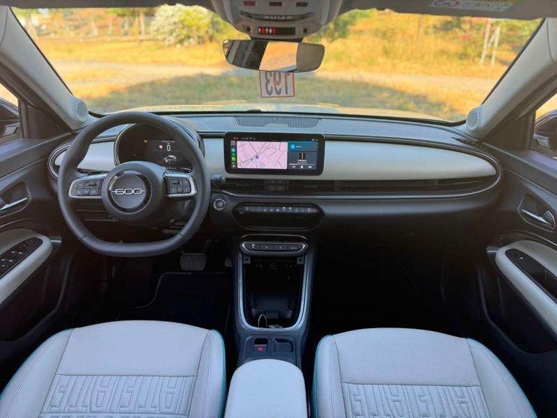 FIAT 600 Hybrid 100 CV DCT MHEV La Prima