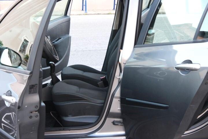 Renault Clio 1.2 5 porte Confort PACK 75.000km clima