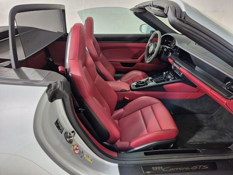 Porsche 911 992 3.0 Carrera Cabriolet