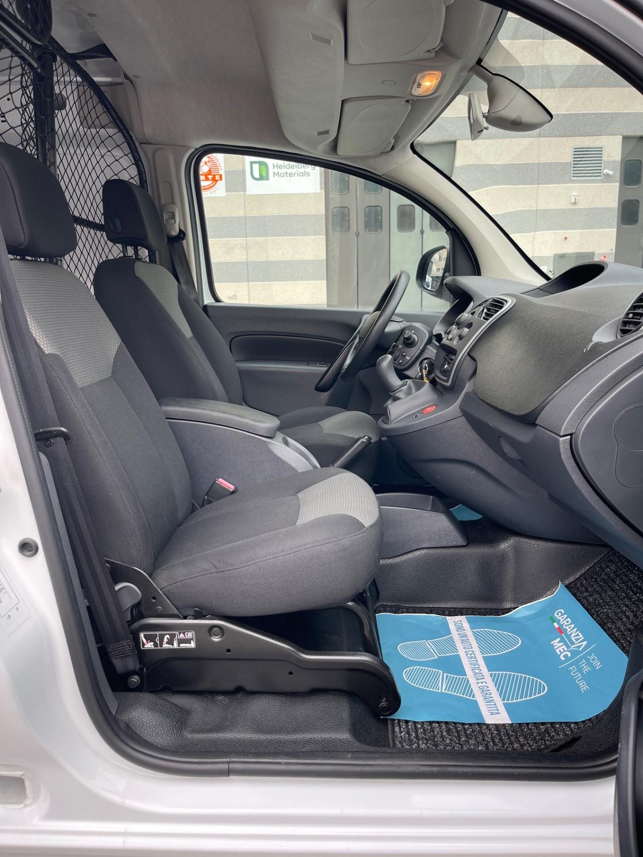 Renault Kangoo 1.5 dCi 90CV - NEOPATENTATI