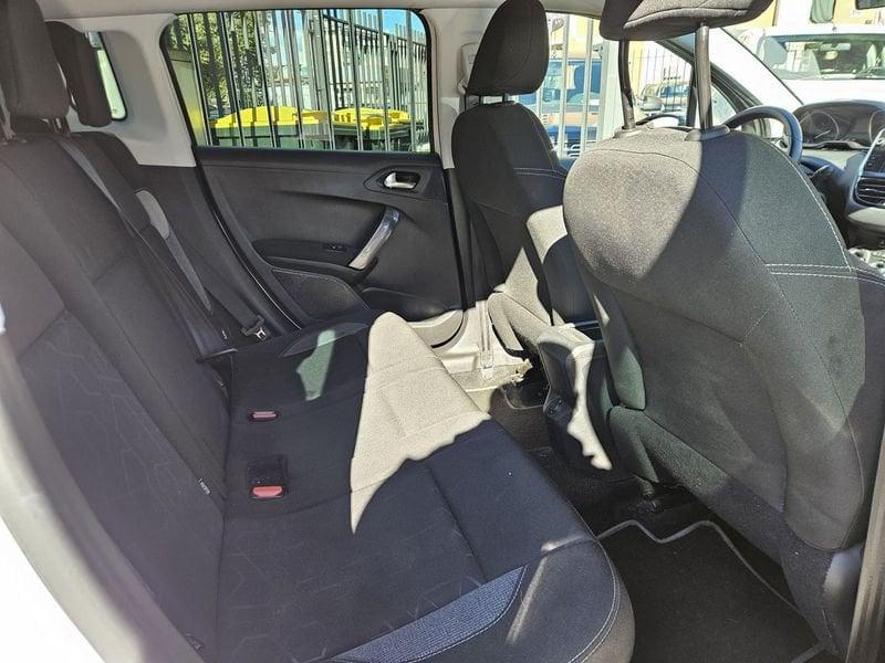 Peugeot 2008 2008 1.2 puretech Active s&s 82cv my18