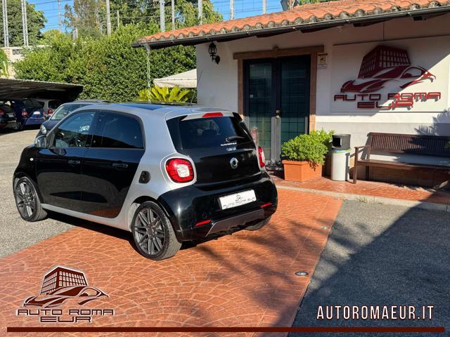 SMART ForFour 70 1.0 twinamic Prime BRABUS Style LED! PROMO!