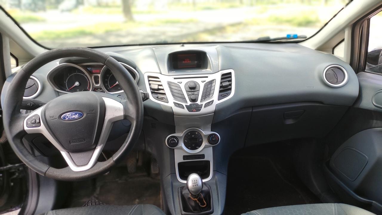 Ford Fiesta 1.4 TDCi 5p. Titanium NEOPATENTATI - 2010
