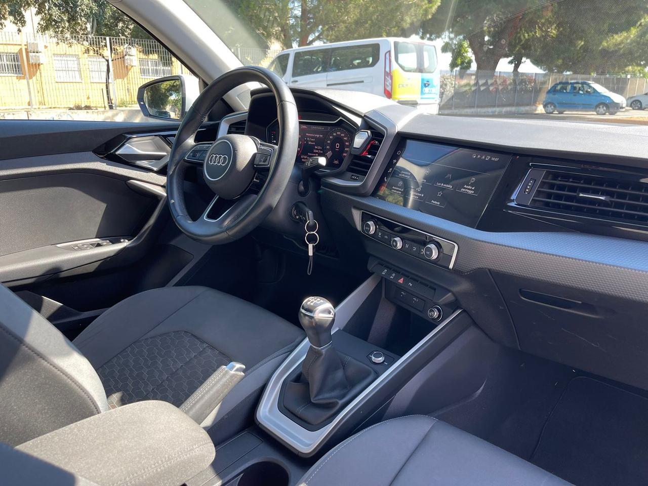 Audi A1 1.0 25 TFSI Admired #11605
