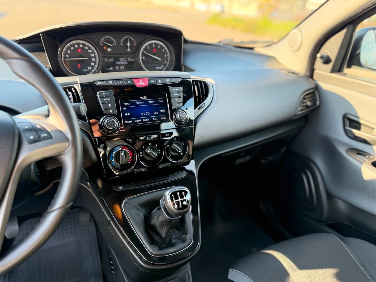 Lancia Ypsilon 1.2 69 CV 5 porte GPL Ecochic Gold