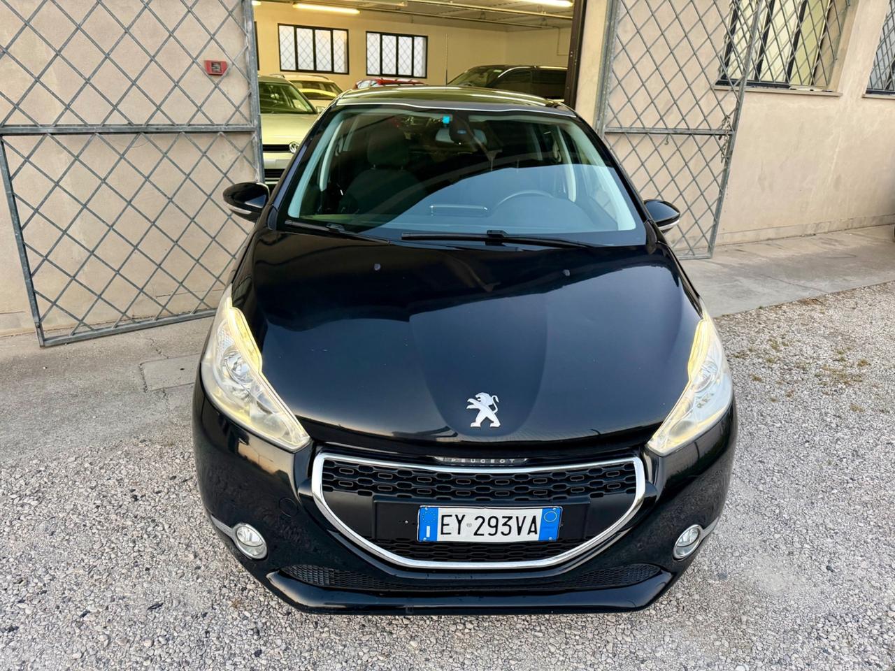 Peugeot 208 PureTech 82 5 porte Allure