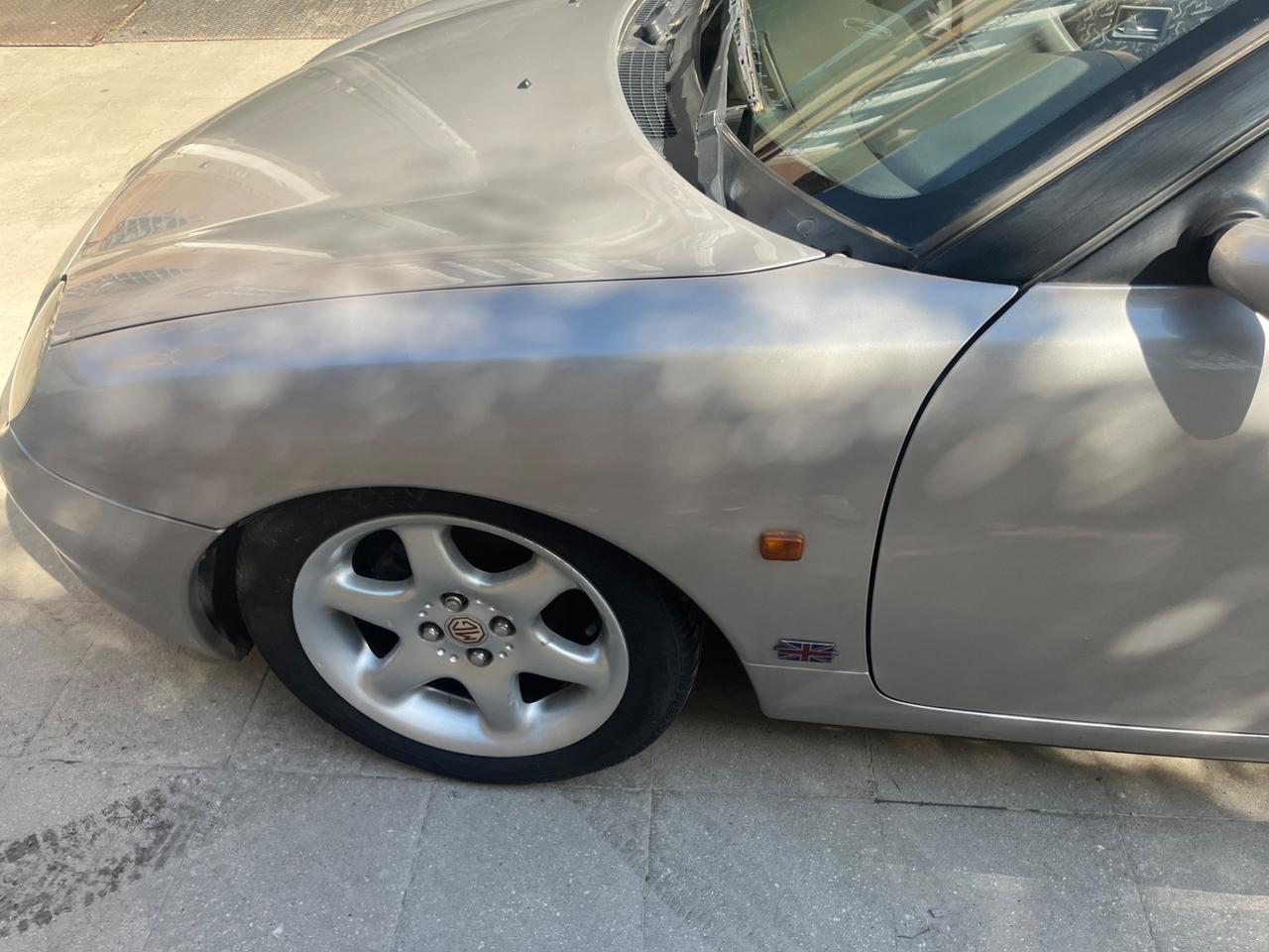 Mg MGF 1.8 spider DA SISTEMARE