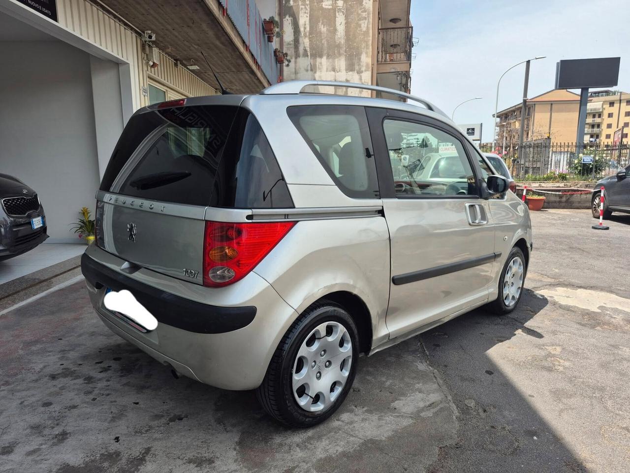 Peugeot 1007 1.4 HDi 68 CV OK NEOP.