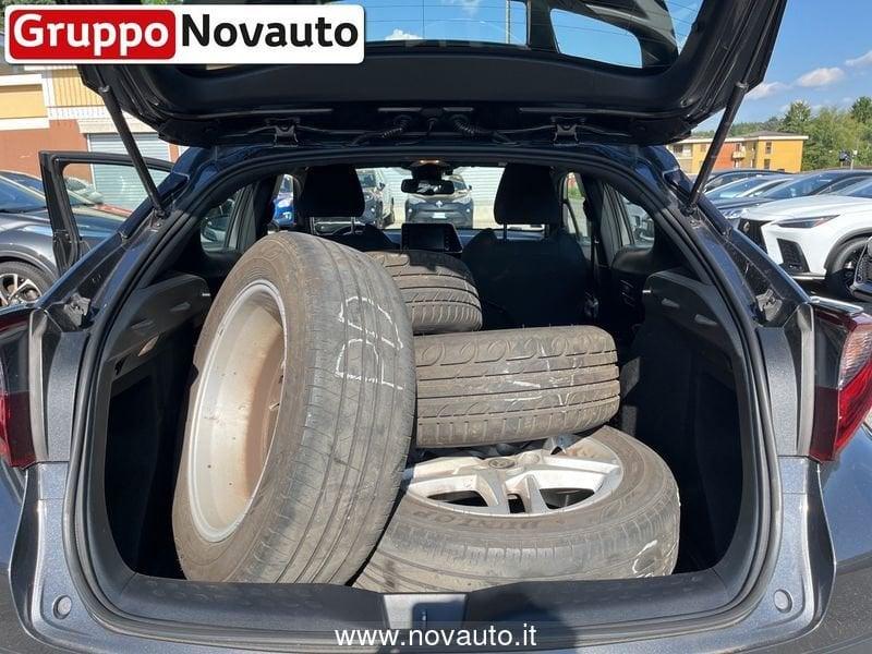 Toyota C-HR C-HR 1.8 Hybrid E-CVT Active