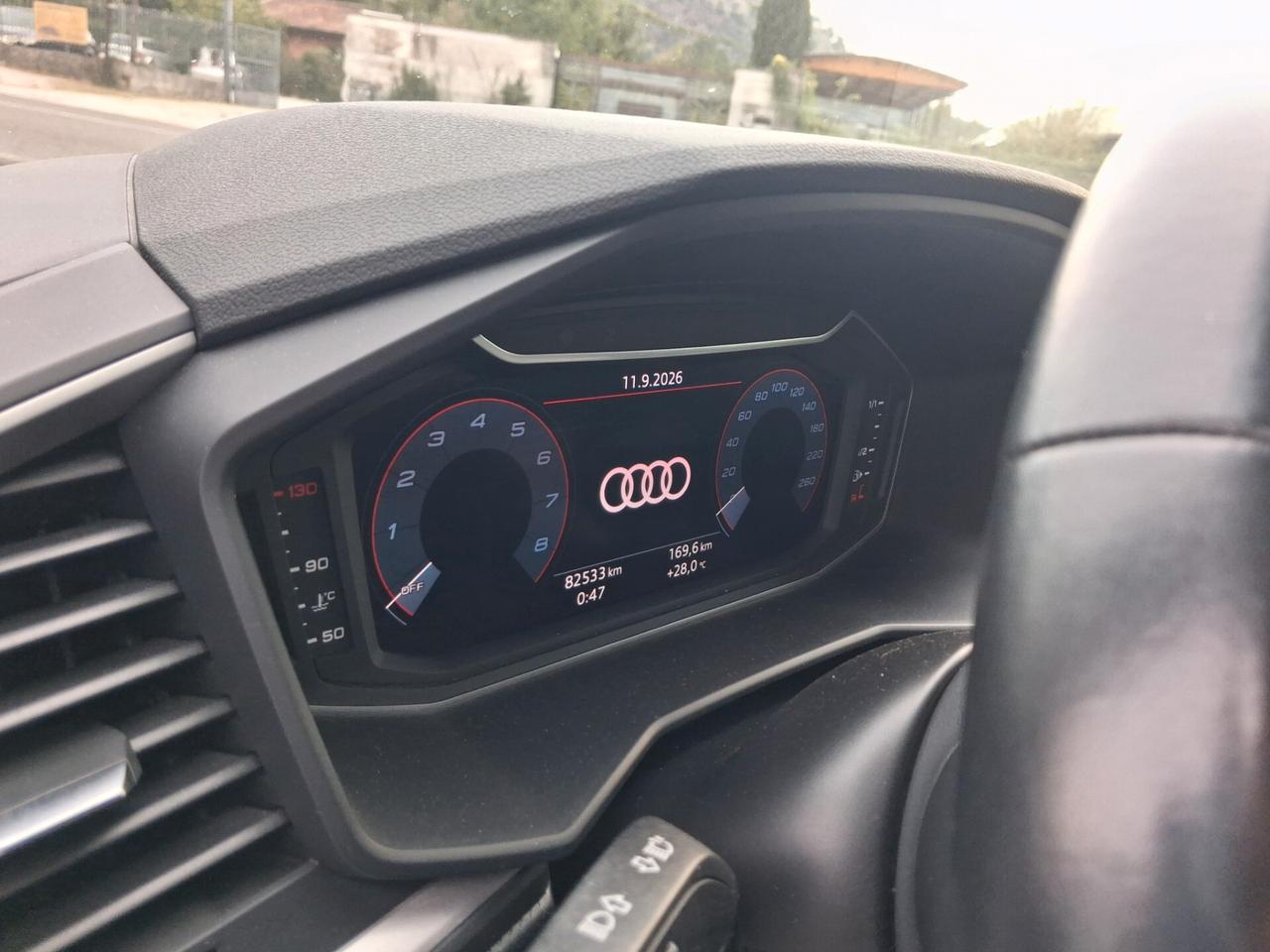 Audi A1 citycarver 30 TFSI Identity Contrast