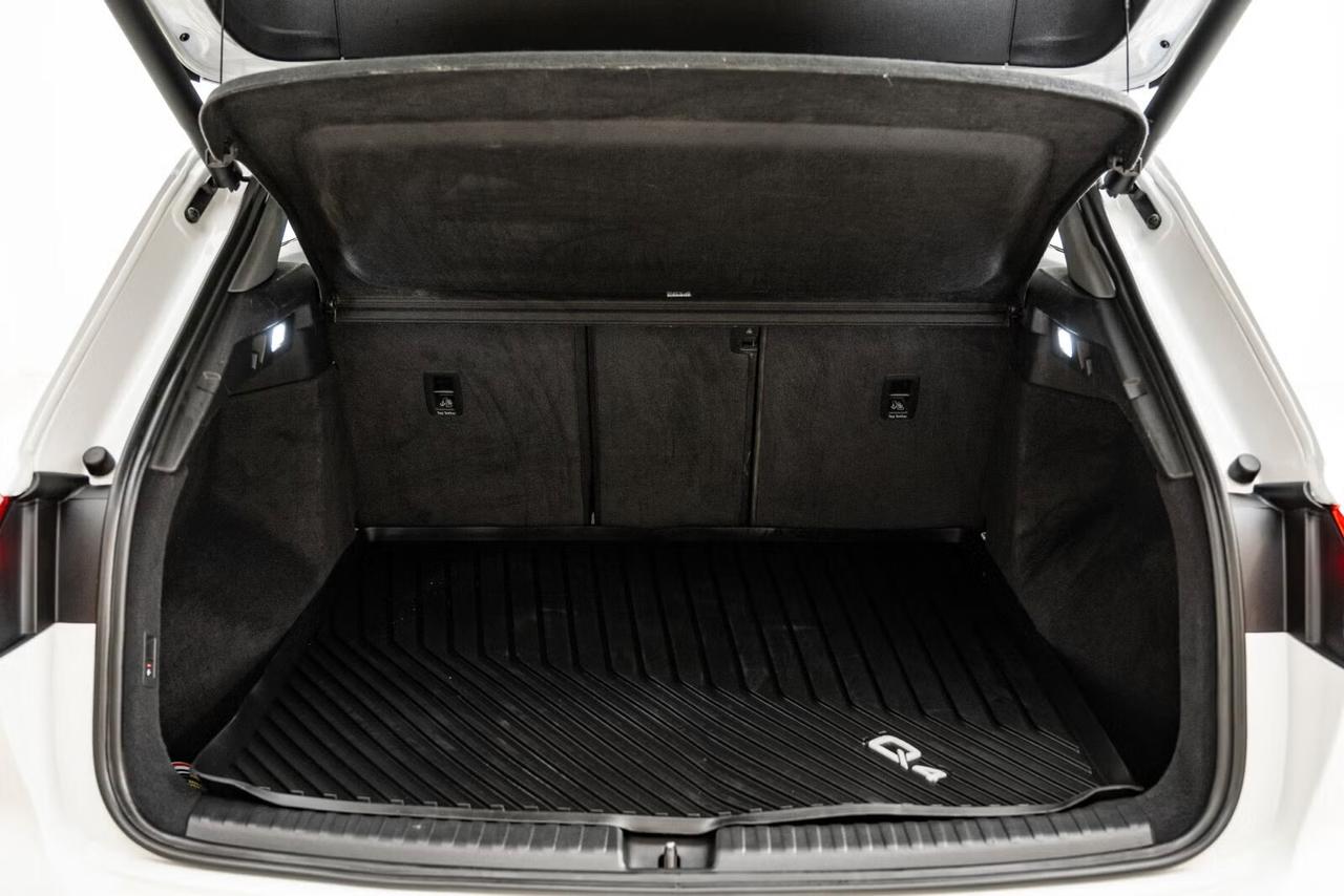 Audi Q4 e-tron 45 quattro Black Edition