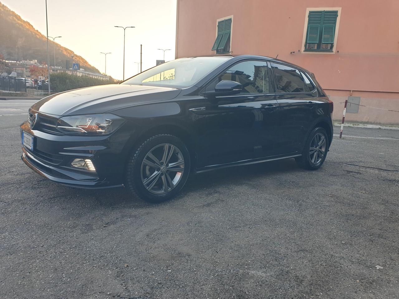 Volkswagen Polo 1.0 TSI 5p. r line