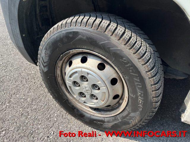 PEUGEOT Boxer 330 2.0 BlueHDi 130CV PC-TN Furgone