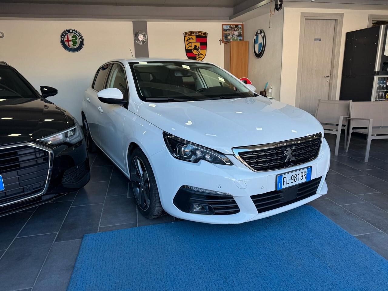 Peugeot 308 BlueHDi 120 S&S EAT6 Allure