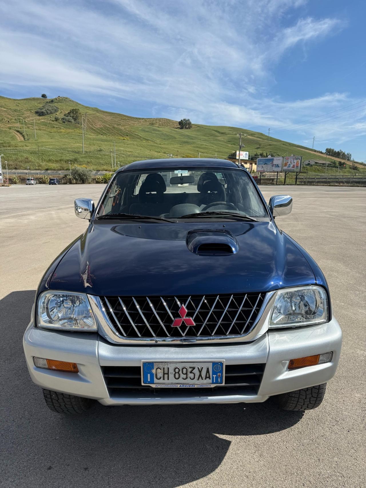 Mitsubishi L200 2.5 TDI 4WD Club Cab Pick-up GLS