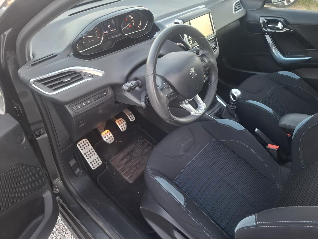 Peugeot 208 1.6 e-HDi 115 CV Stop&Start 5 porte Allure