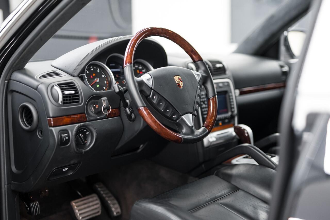 Porsche Cayenne 4.5 cat Turbo ASI