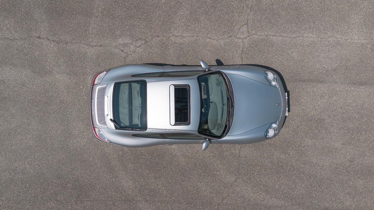 Porsche 911 Carrera 4S cat Coupé