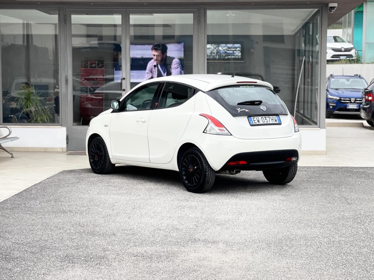 Lancia Ypsilon 1.2 Gpl 69CV E6 Neo - 2014