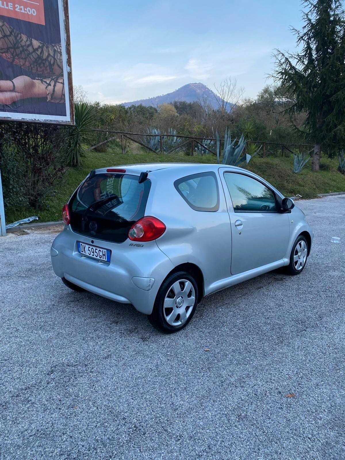 Toyota Aygo 1.0 12V VVT-i 3 porte Sol