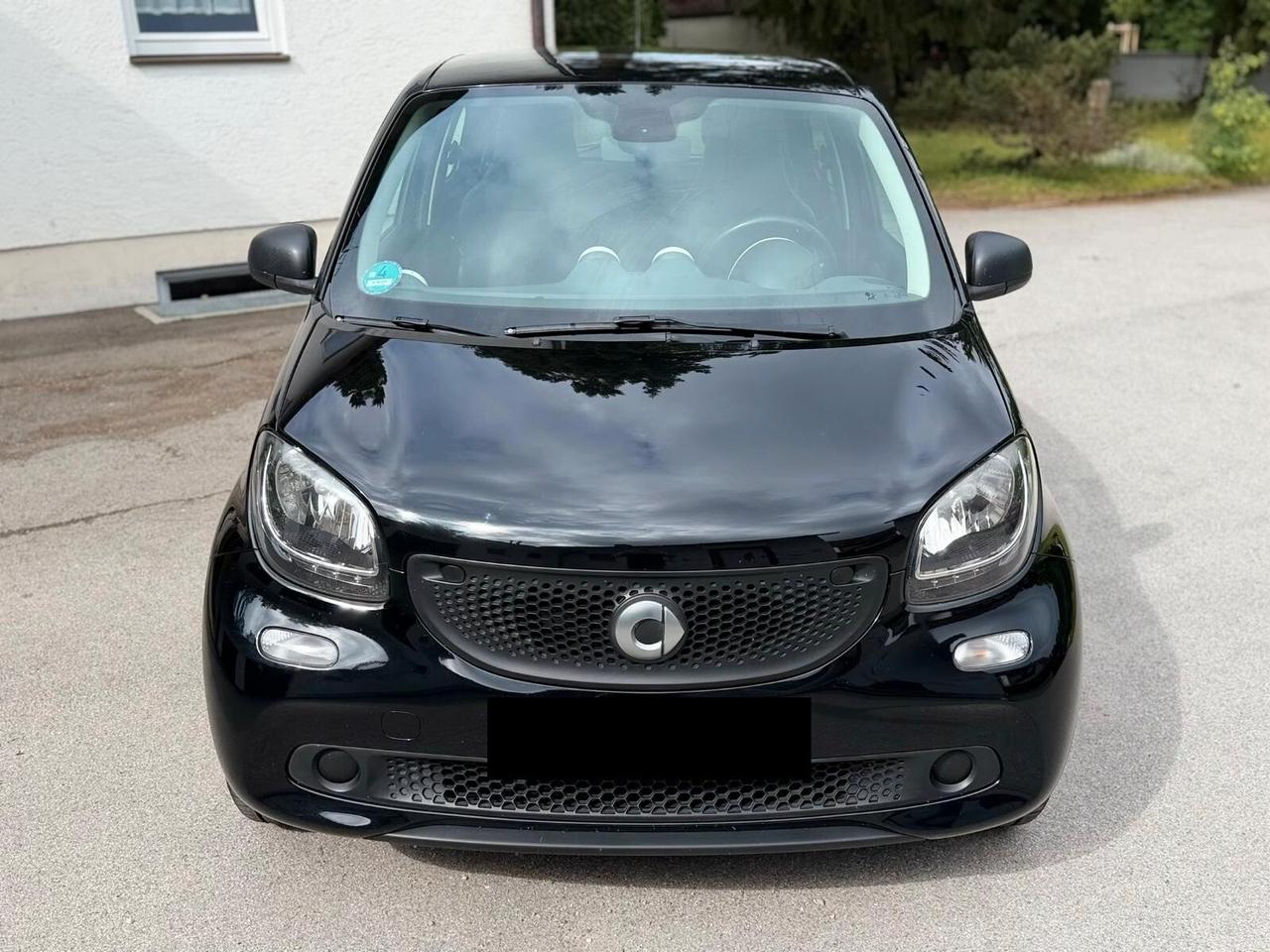 Smart ForFour 70 1.0 PELLE LED CLIMA