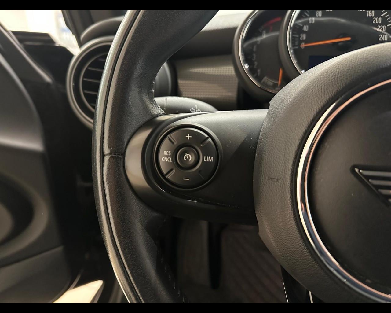 MINI Mini 4ª serie (F56) - Mini 1.5 Cooper Hype