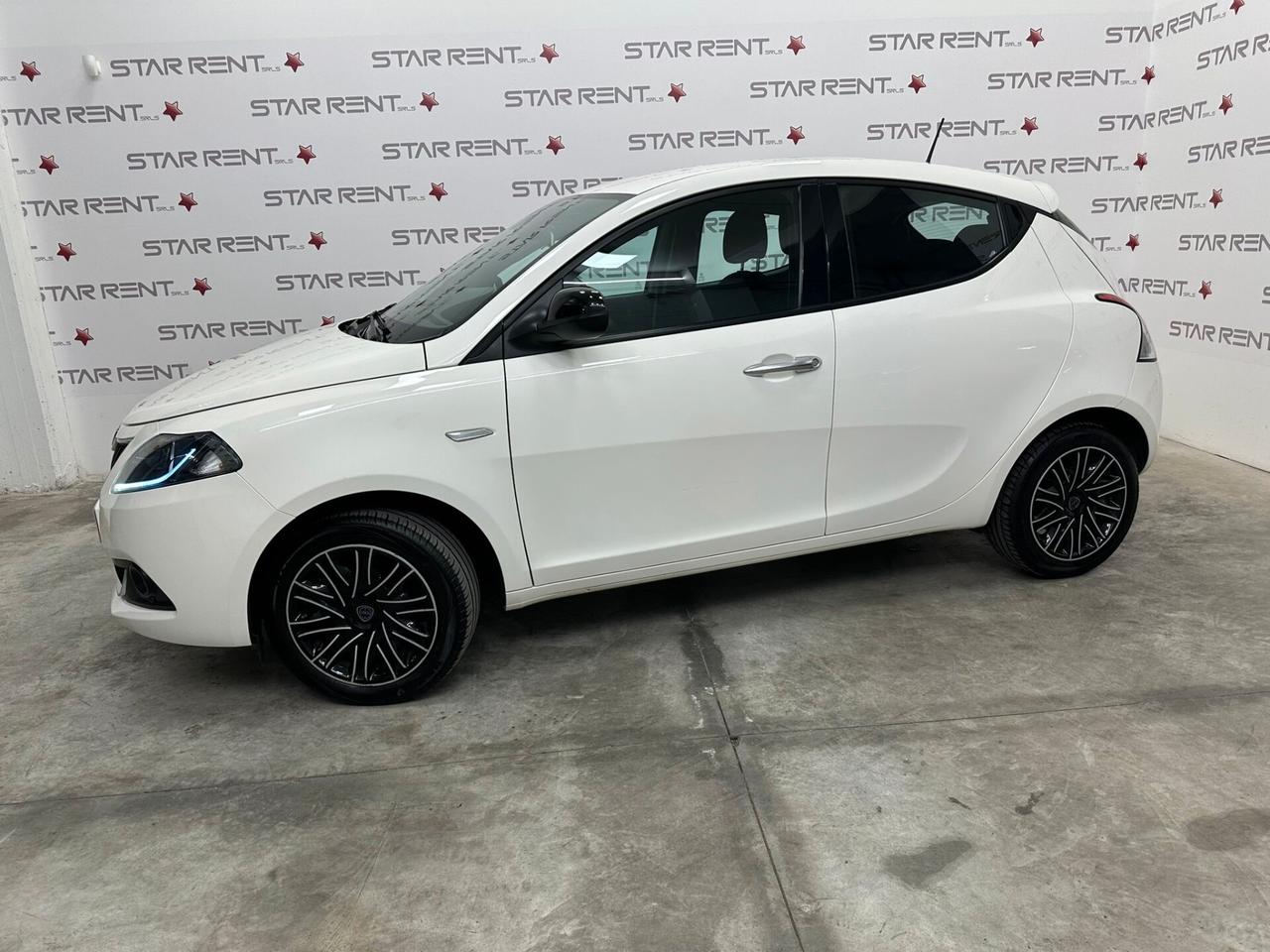 Lancia Ypsilon 1.0 FireFly 5 porte S&S Hybrid Gold