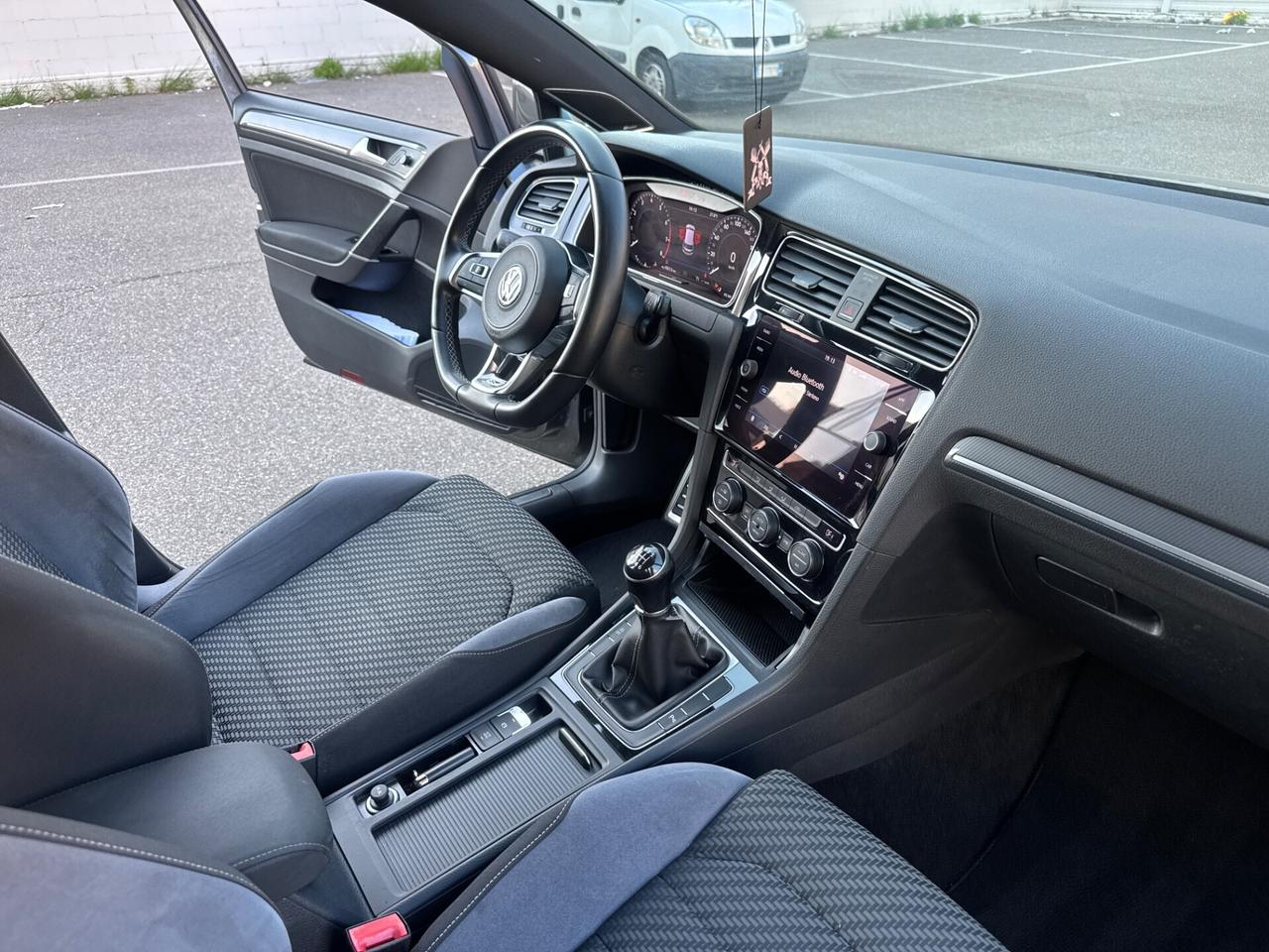 Volkswagen Golf 7.5 1.4 125 CV Rline digitale 2018