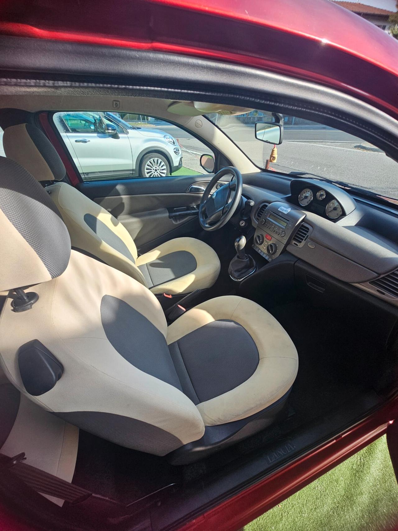 Lancia Ypsilon 1.3 Multijet 16V Platino