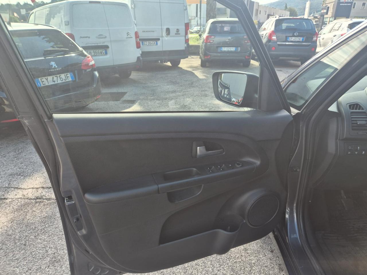 Kia Venga 1.4 EcoGPL Cool E6B--GPL Scad. 2036!!!