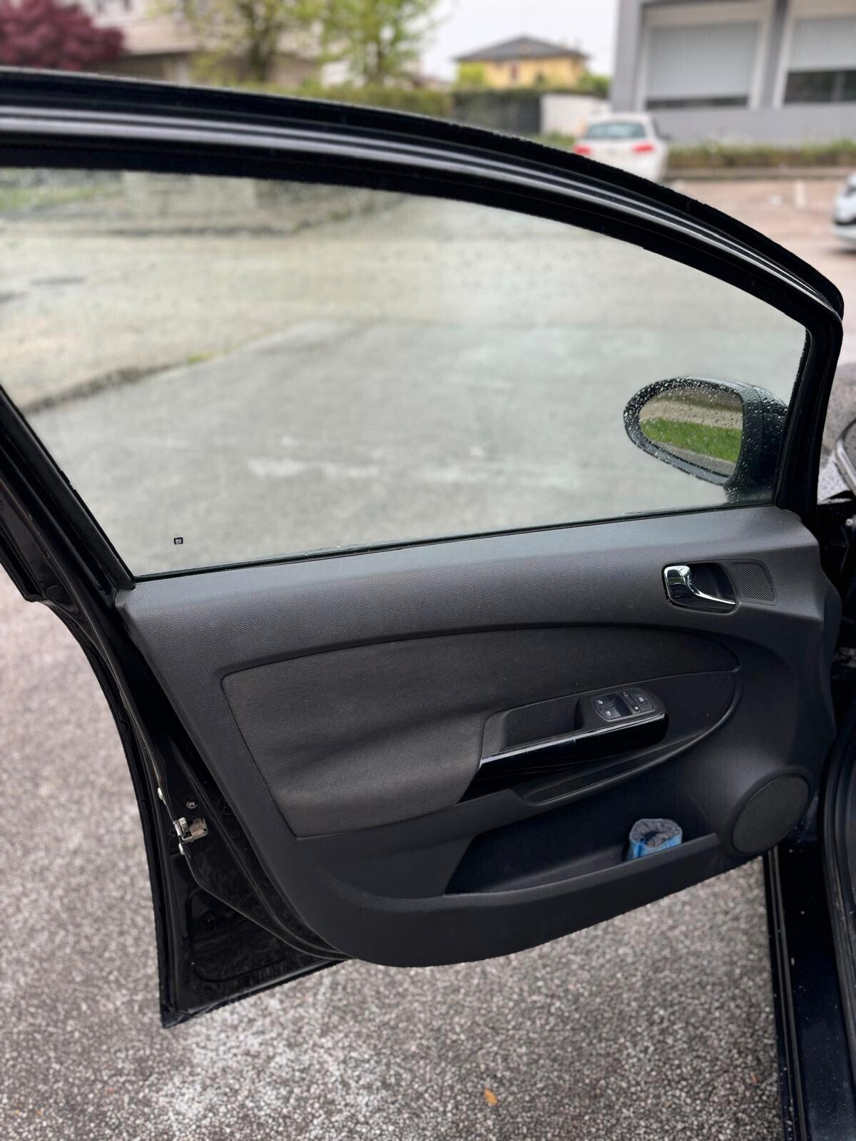 Opel Corsa 1.2 80CV 5 porte GPL-TECH Enjoy