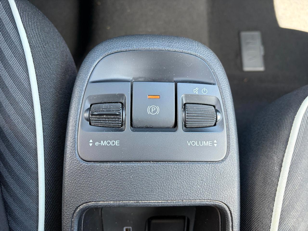 Fiat 500e Berlina 23,8 kWh Action