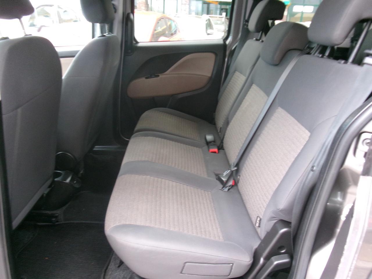 Fiat Doblo 1.6 M-JET EURO 6 LOUNGE 7 POSTI NAVI/PDC FULL OPTIONAL