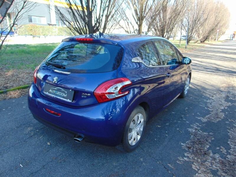 PEUGEOT 208 1° serie 1.6 e-HDi 92 CV Stop&Star...